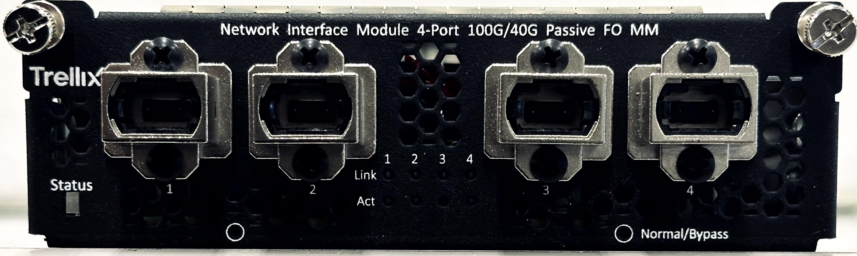 IMG-6009-4-port_100-40G-SR-PFO.jpg 4-port 100/40 Gigabit SR MTP/MPO with internal fail-open interface module