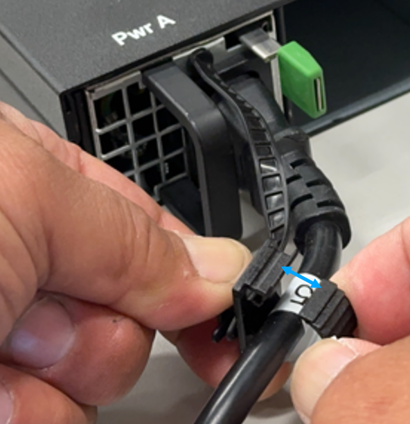 Powercablelock_5.PNG