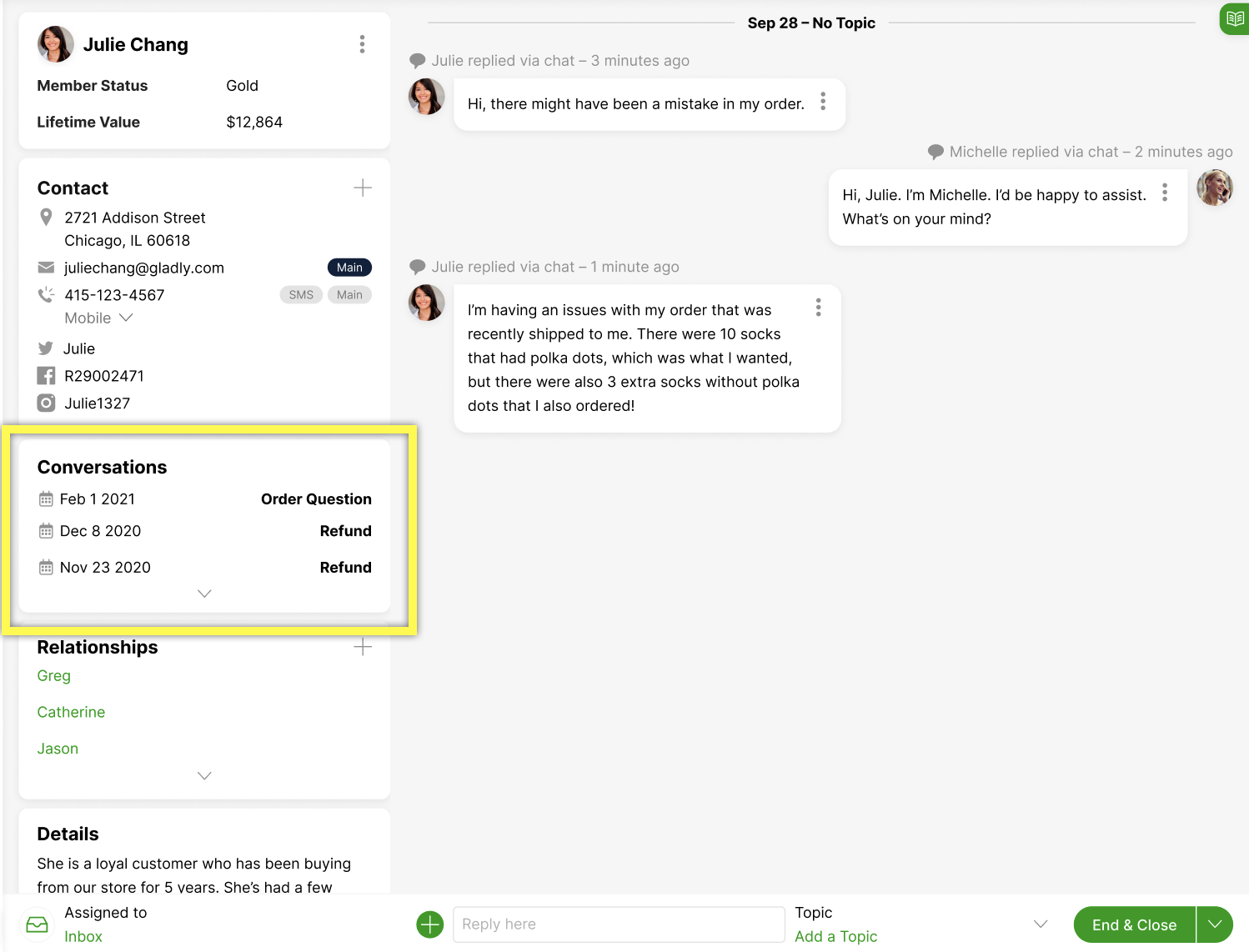 Customer service chat showing previous conversations and order issues for Julie Chang.